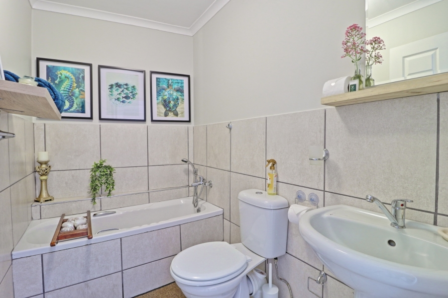 2 Bedroom Property for Sale in Island View Western Cape